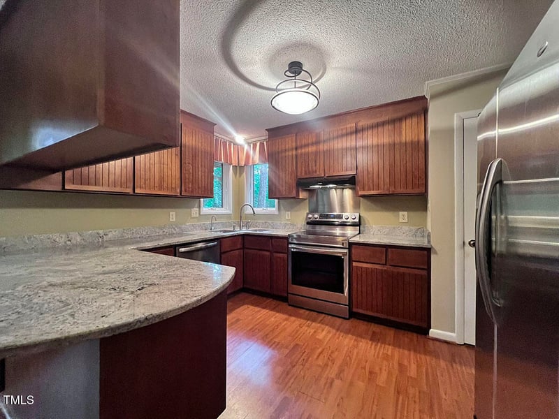 2900 Sylvania Dr, Raleigh, NC 27607