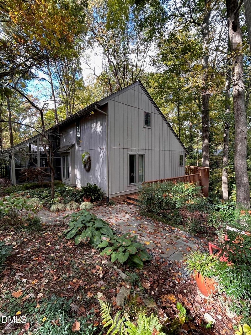 2900 Sylvania Dr, Raleigh, NC 27607