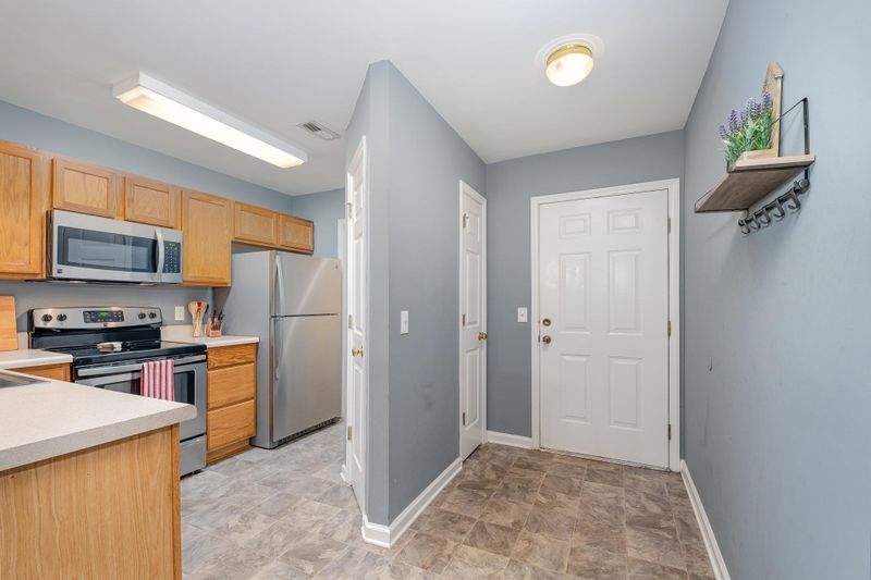 2900 Trailwood Pines Ln #101, Raleigh, NC 27603