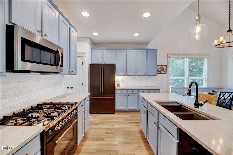 2901 Brighton Bluff Dr, Apex, NC 27539