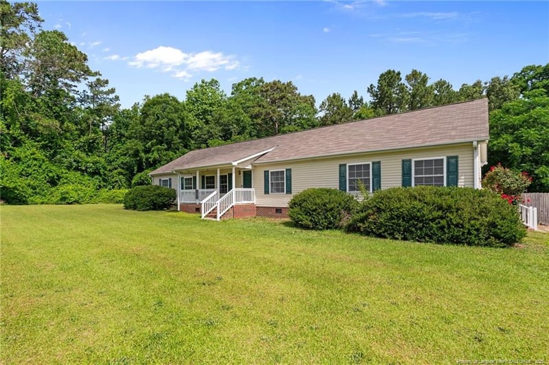 2901 Cheshire Dr, Sanford, NC 27332