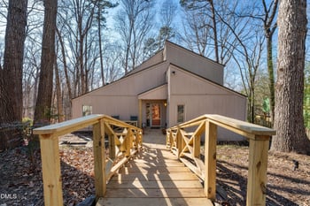 2901 Debra Dr, Raleigh, NC 27607