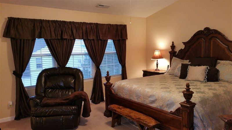 2901 Trassacks Dr, Raleigh, NC 27610