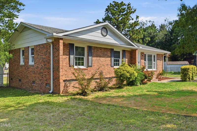 2901 Wicklow Pl, Raleigh, NC 27604