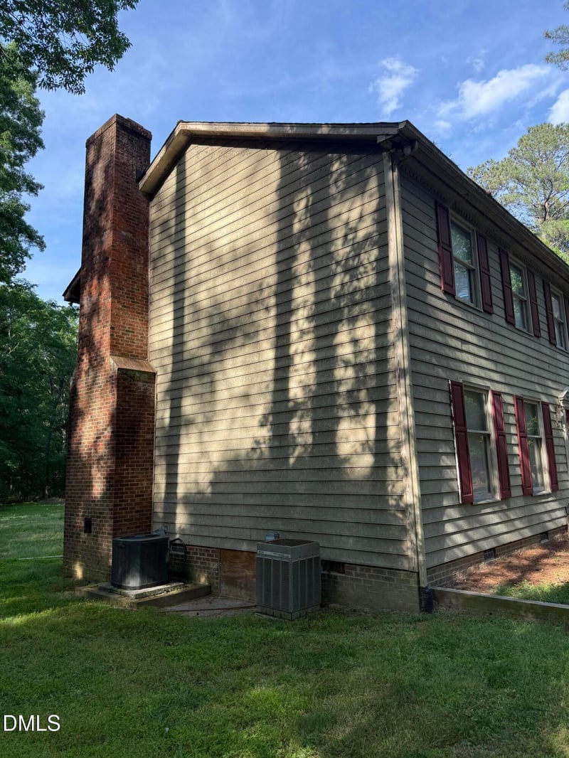 2902 Saddle Dr, Durham, NC 27712