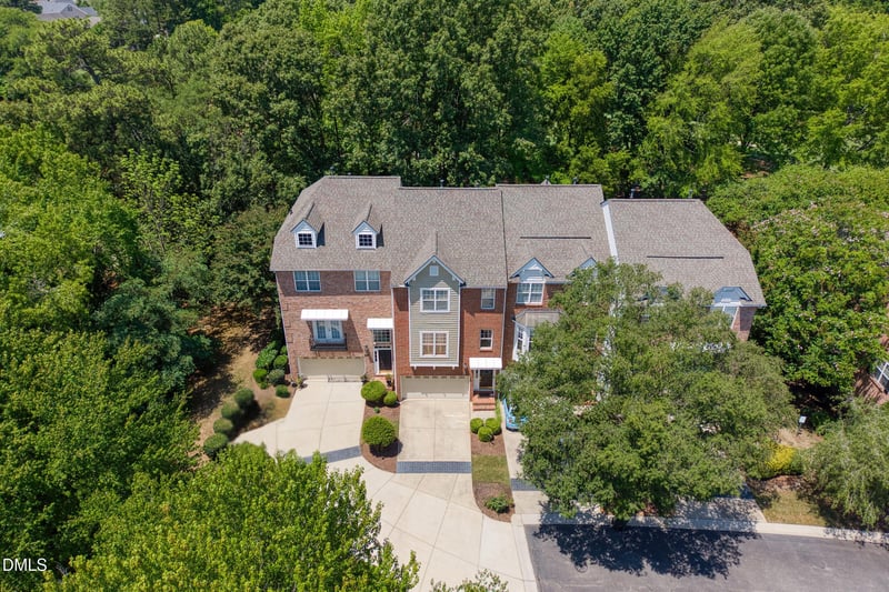 2903 Imperial Oaks Dr, Raleigh, NC 27614