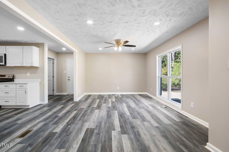 2903 Peacock St, Hope Mills, NC 28348