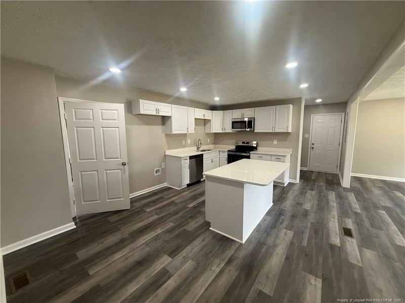 2903 Peacock St, Hope Mills, NC 28348