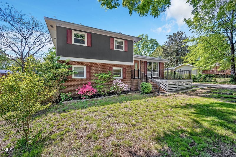2904 Falkirk Pl, Raleigh, NC 27604