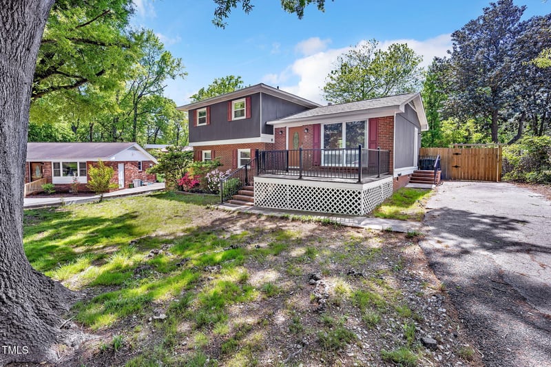 2904 Falkirk Pl, Raleigh, NC 27604