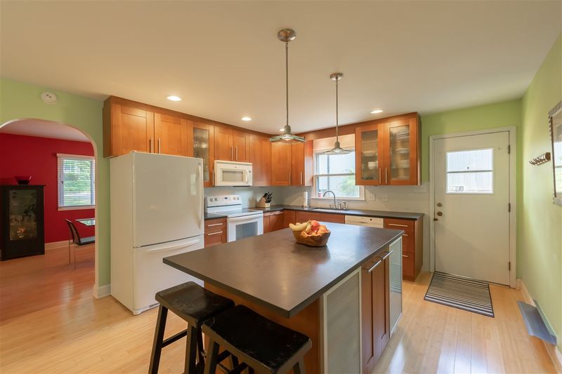2904 Glen Burnie Rd, Raleigh, NC 27607