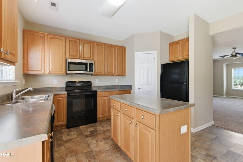 2904 Gross Ave, Wake Forest, NC 27587