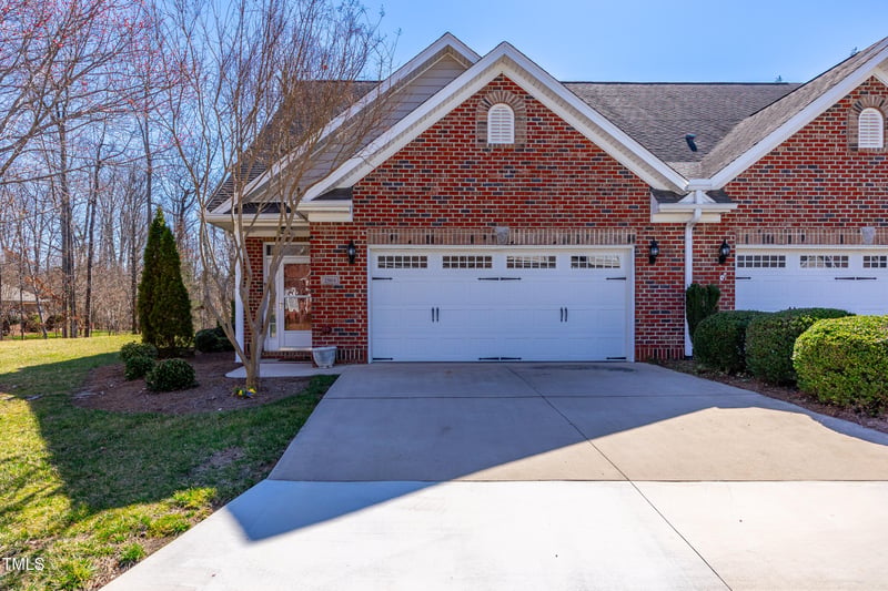 2904 Grove Park Dr, Burlington, NC 27215