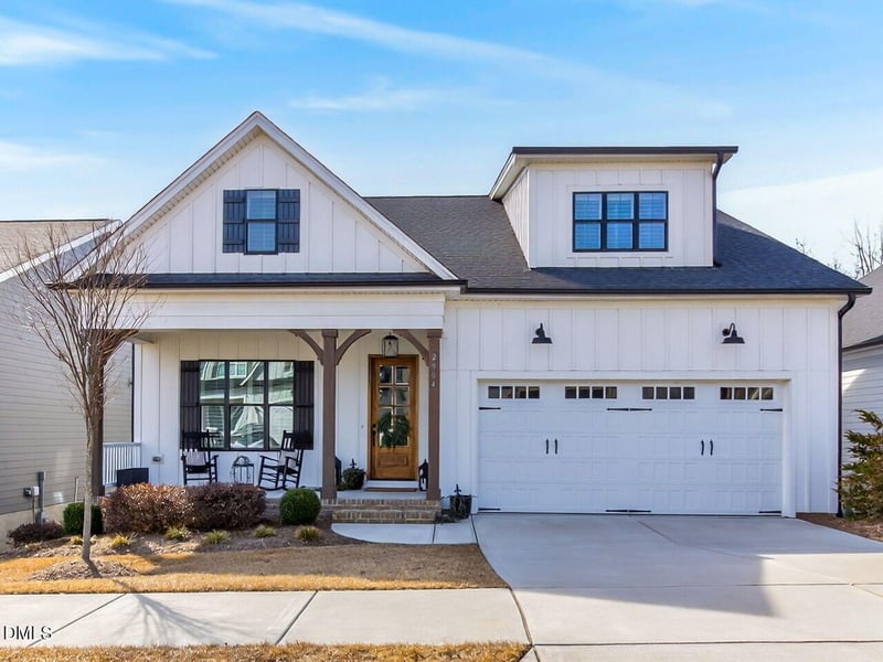 2904 Meadow Bluffs Way, Fuquay Varina, NC 27526