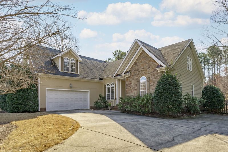 2904 Sunnystone Way, Raleigh, NC 27613