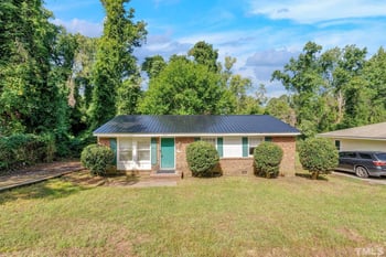 2904 Sylvester St, Raleigh, NC 27610