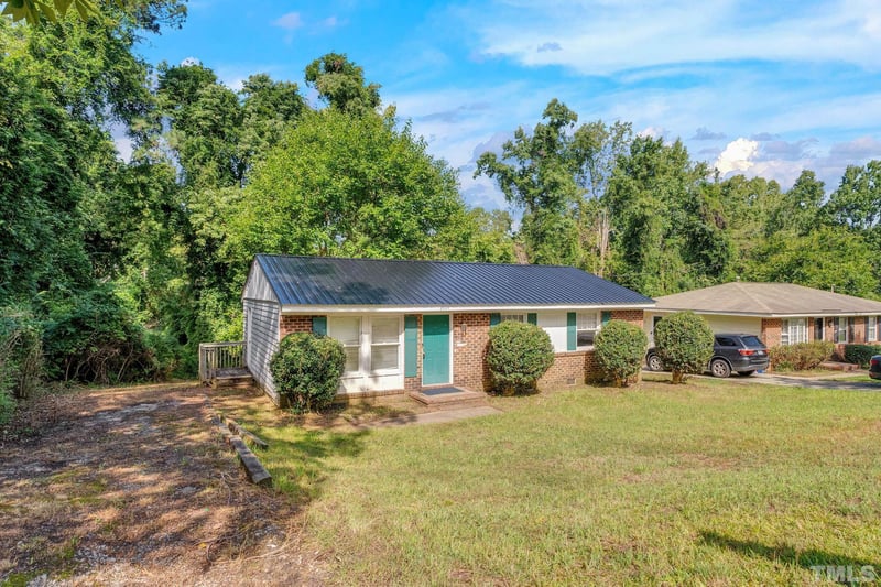 2904 Sylvester St, Raleigh, NC 27610