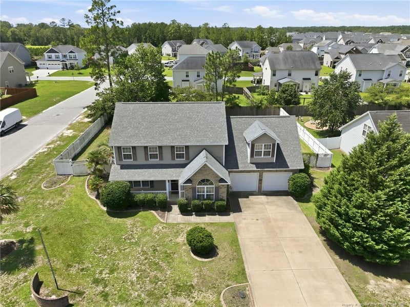 2905 Aristocrat Ln, Fayetteville, NC 28306