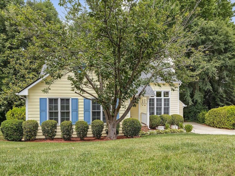 2905 Bannf Ct, Raleigh, NC 27604