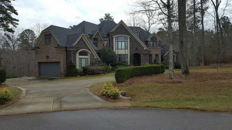 2905 Cone Manor Ln, Raleigh, NC 27613