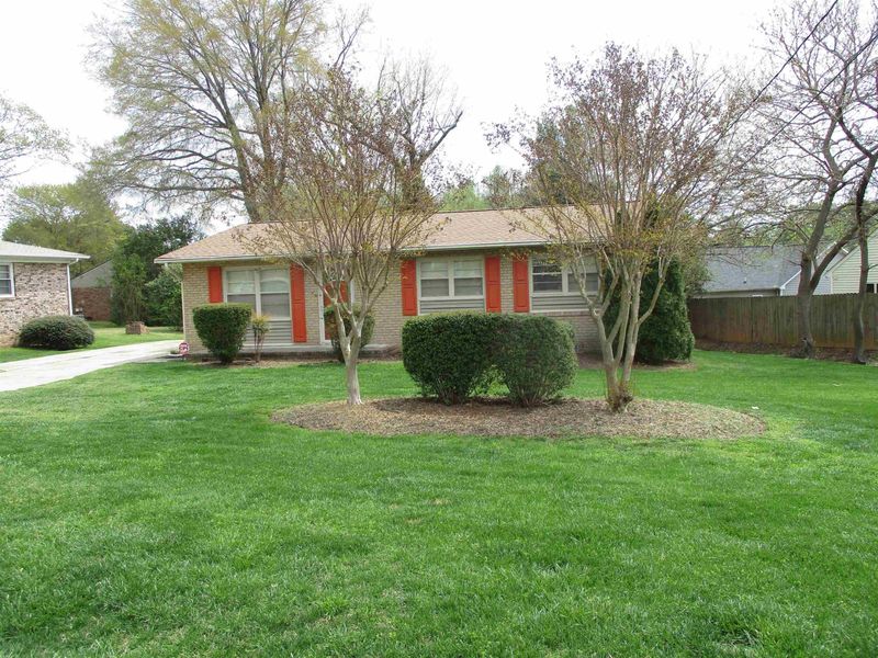 2905 Frinks St, Raleigh, NC 27610