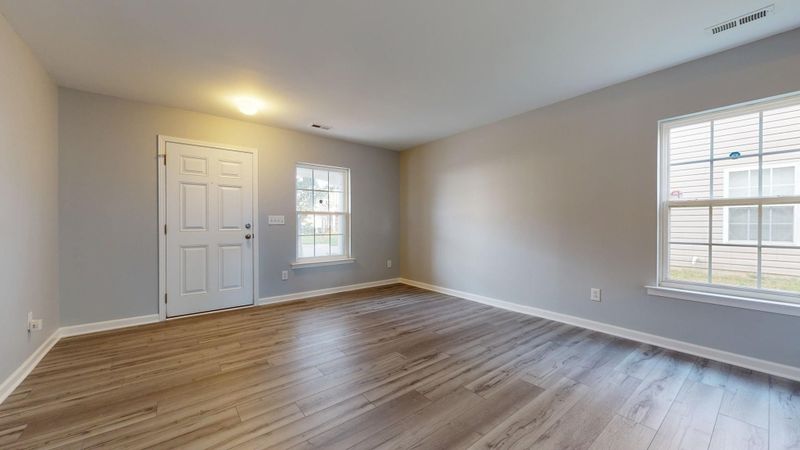 2905 Glade Aster Ct, Raleigh, NC 27604