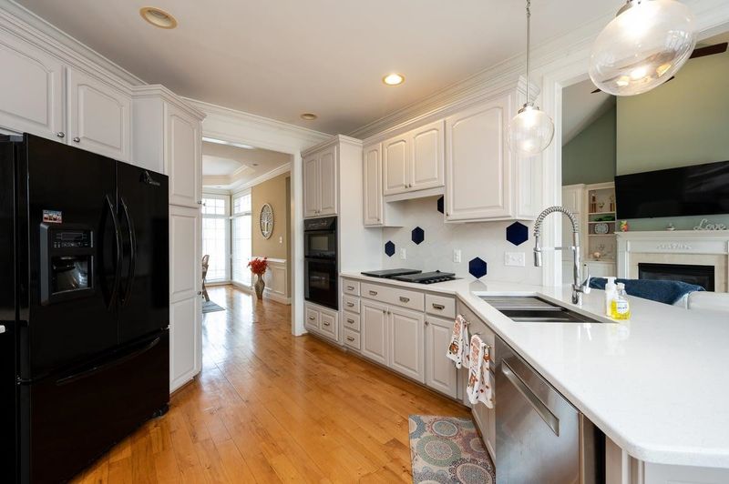 2905 La Manga Dr, Raleigh, NC 27610