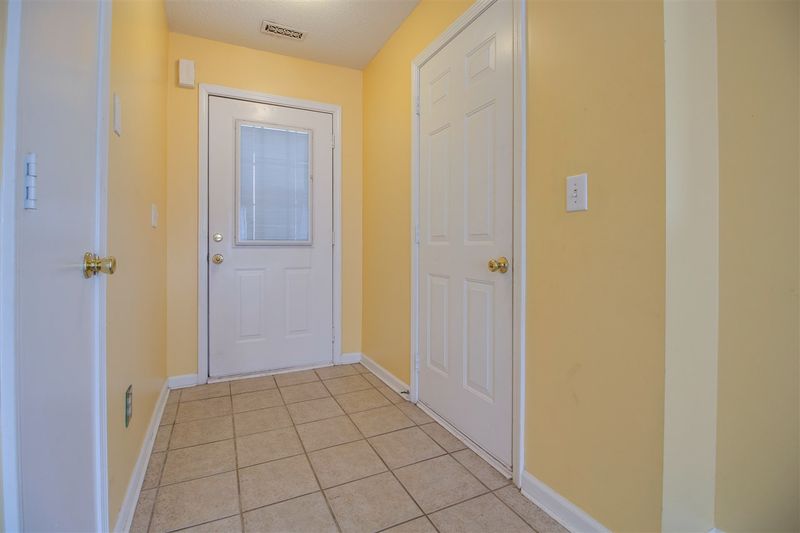 2905 Oneida Ct, Raleigh, NC 27610