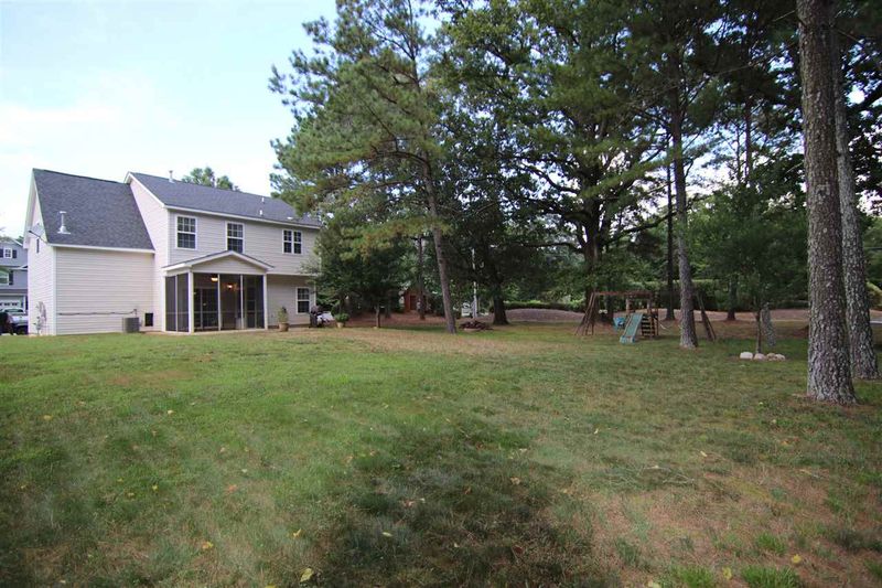 2905 Sawyers Mill Dr, Apex, NC 27539