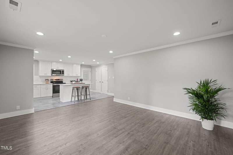 2906 Barmettler St, Raleigh, NC 27607