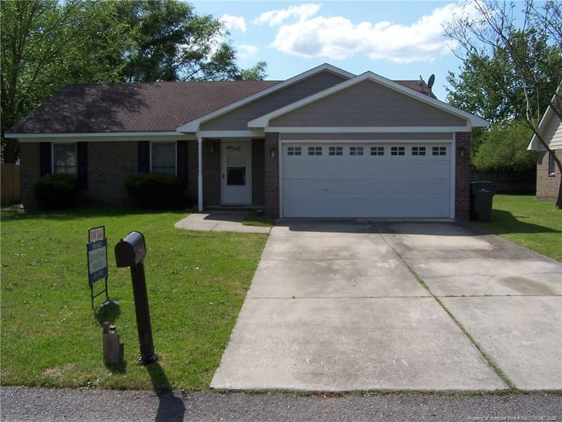 2906 Kingfisher Dr, Fayetteville, NC 28306