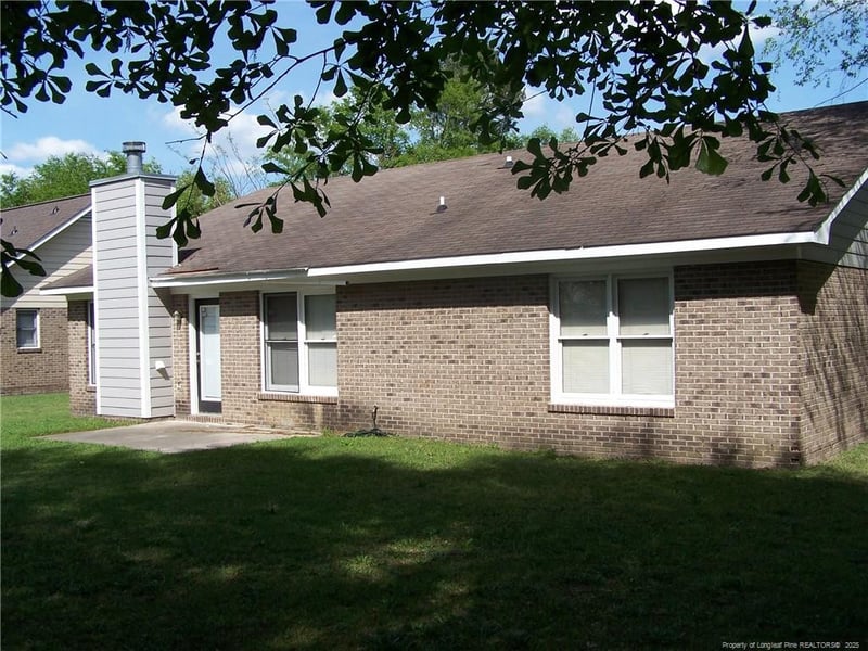 2906 Kingfisher Dr, Fayetteville, NC 28306