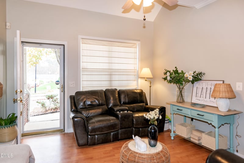 2907 Andover Glen Rd, Raleigh, NC 27604