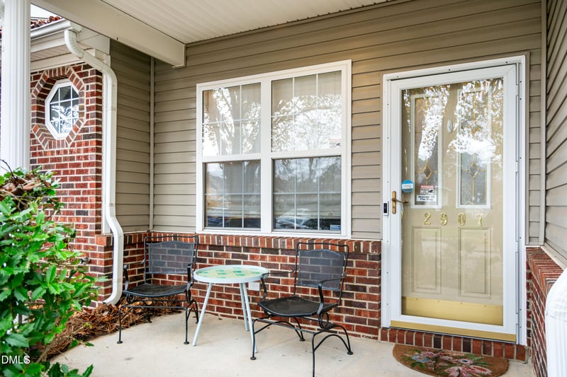 2907 Andover Glen Rd, Raleigh, NC 27604