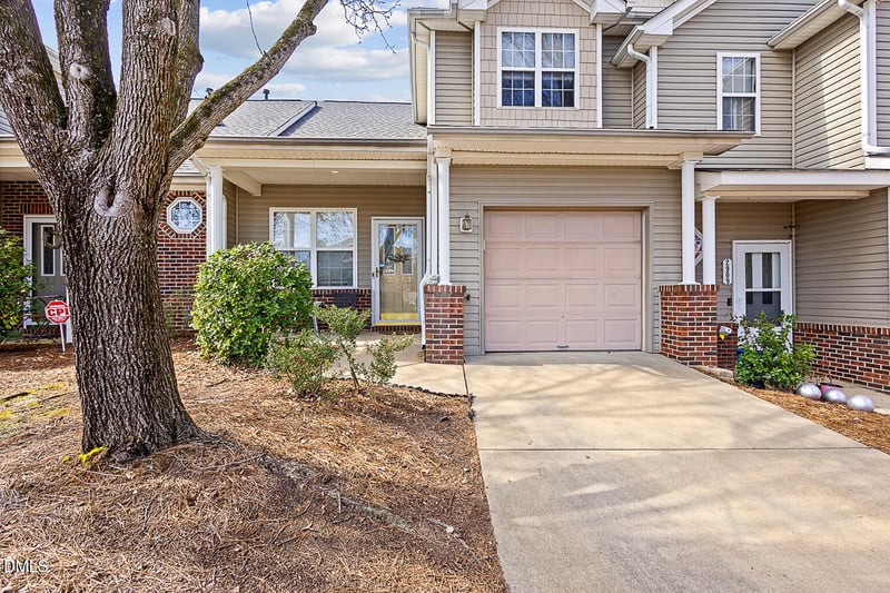 2907 Andover Glen Rd, Raleigh, NC 27604