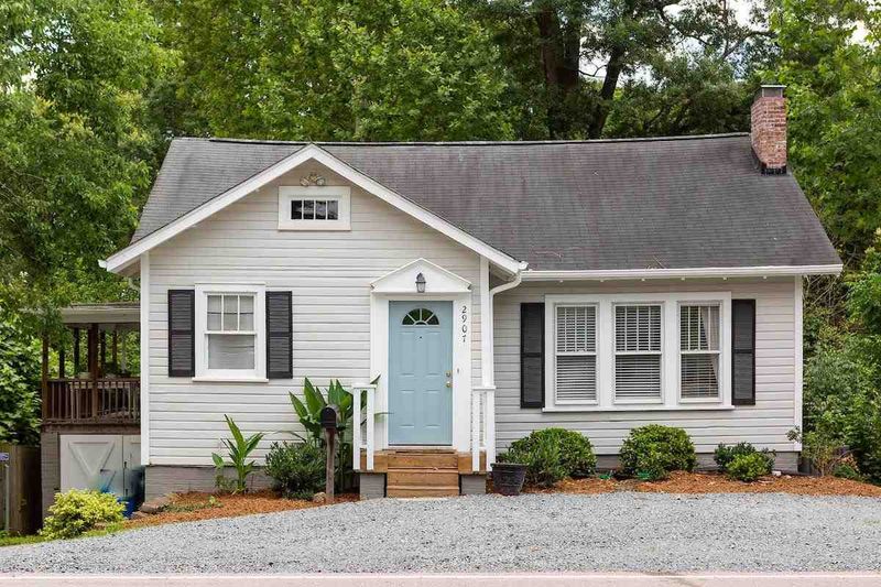2907 Chapel Hill Rd, Durham, NC 27707