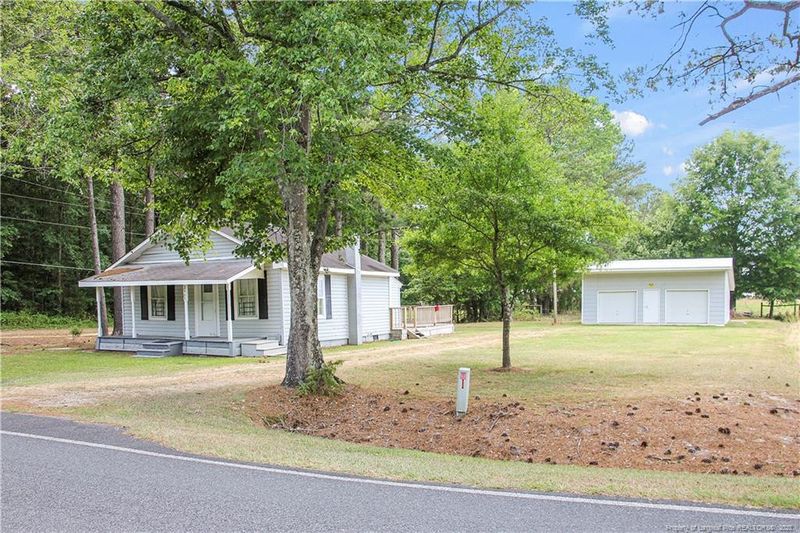 2907 Dobbin Holmes Rd, Fayetteville, NC 28312