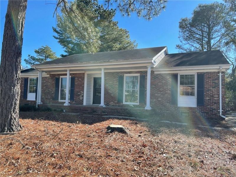 2907 Peacock St, Hope Mills, NC 28348