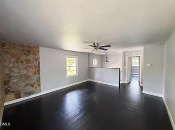 2908 Currituck Dr, Sanford, NC 27332