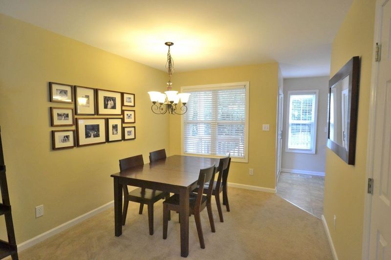 2908 Englefield Dr, Raleigh, NC 27615