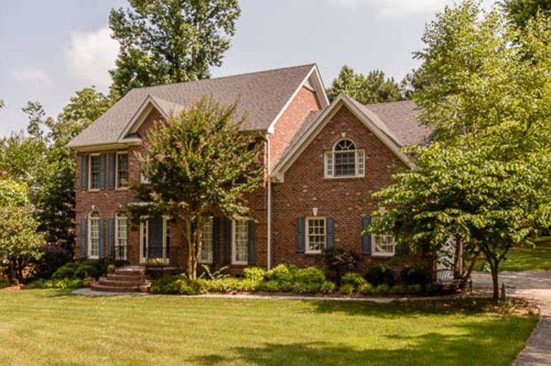 2908 Lauren Oaks Dr, Raleigh, NC 27616