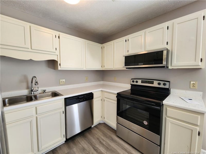 2908 Rosemeade Dr, Fayetteville, NC 28306