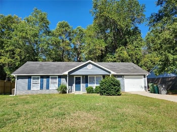 2908 Rosemeade Dr, Fayetteville, NC 28306