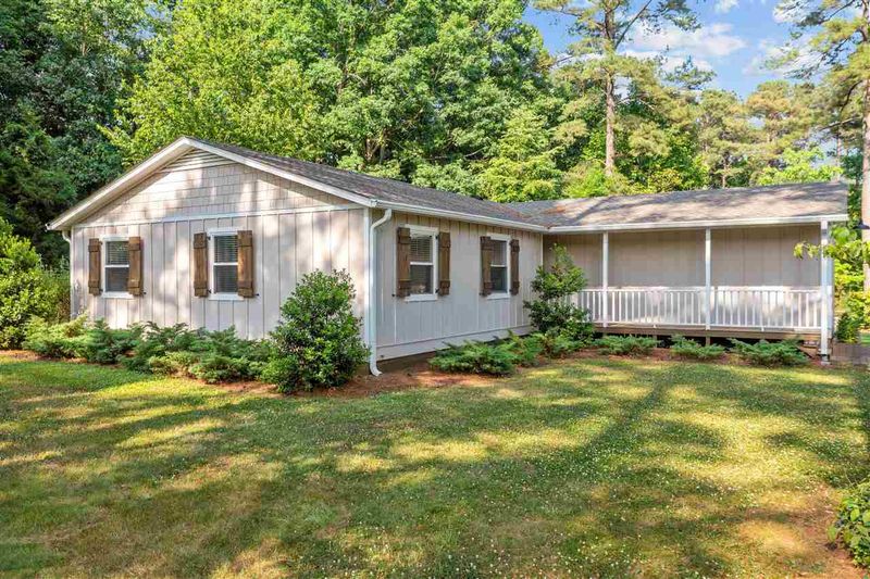 2908 Tractor Dr, Raleigh, NC 27603