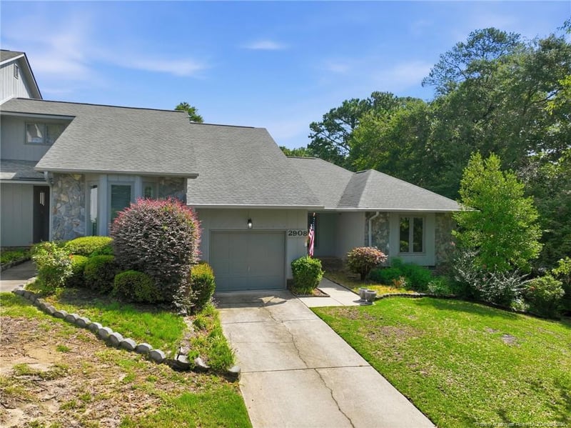 2908 Wedgeview Dr, Fayetteville, NC 28306