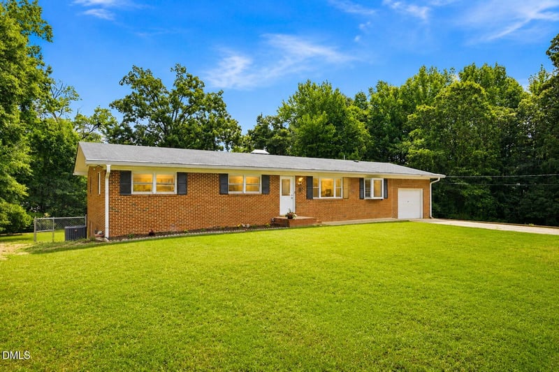 2909 Belmont Cir, Sanford, NC 27332