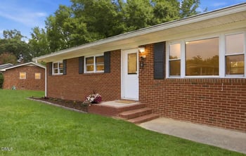 2909 Belmont Cir, Sanford, NC 27332