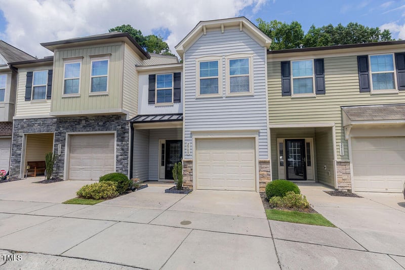2909 Benevolence Dr, Raleigh, NC 27610