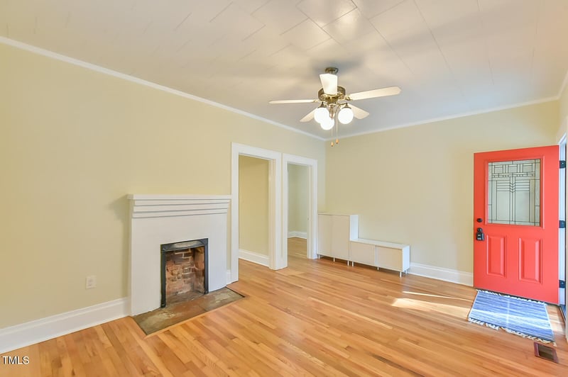 2909 Chapel Hill Rd, Durham, NC 27707