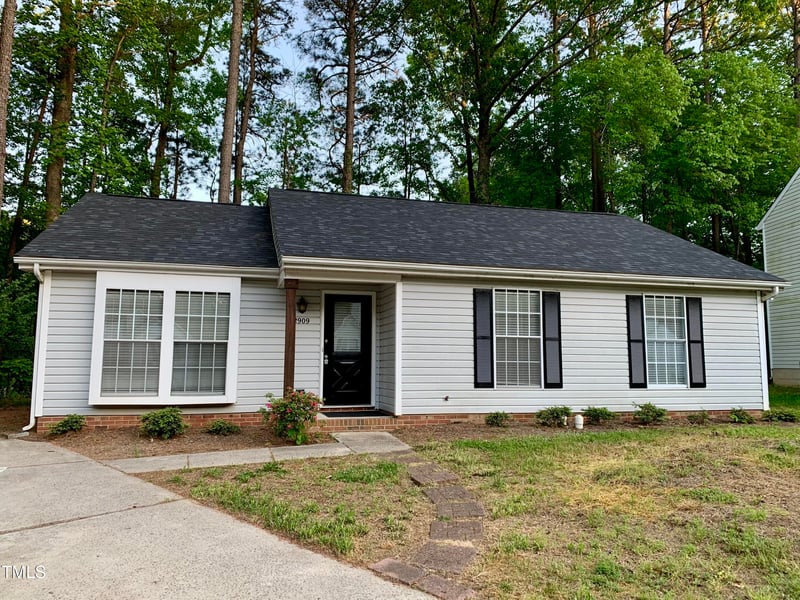 2909 Golden Oak Ct, Raleigh, NC 27603
